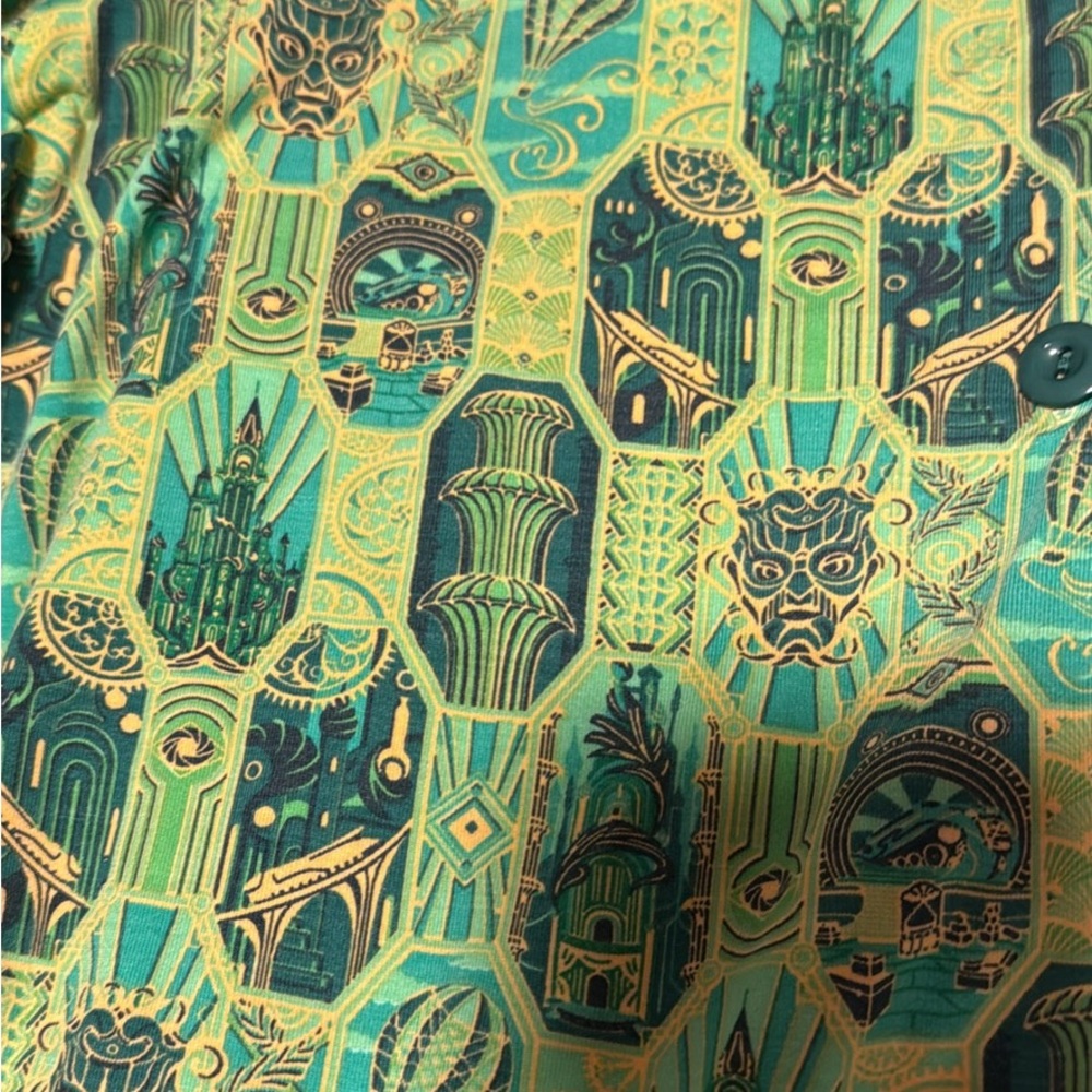 Wicked Green Patterned Button-Up Shirt - Picture 3 of 5